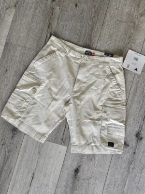 SHORT BEIGE SHT238