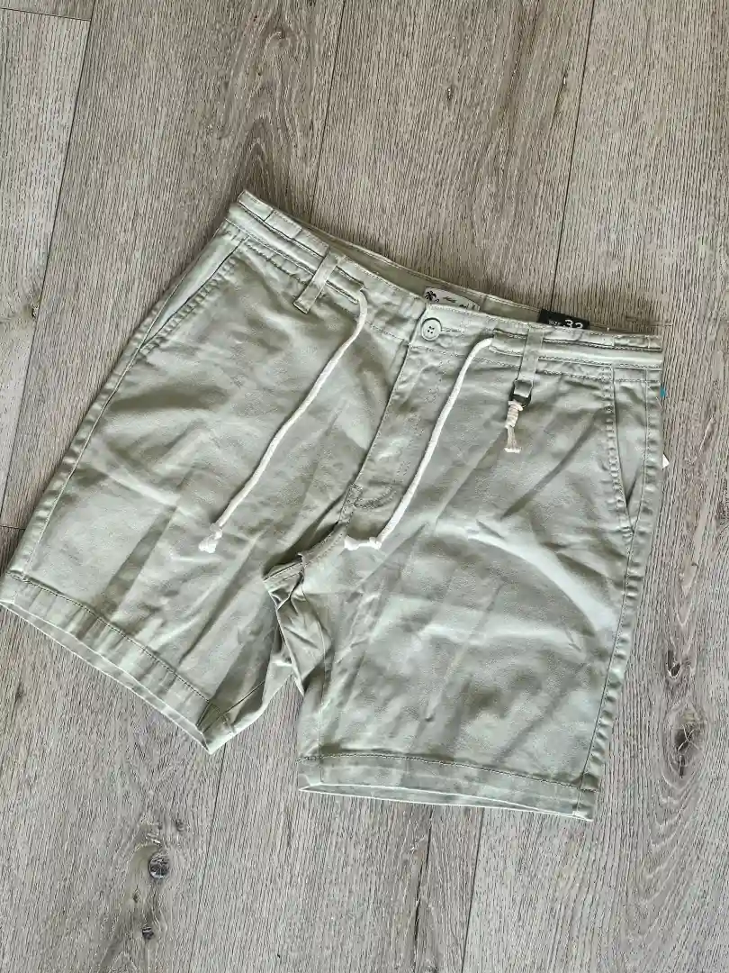 SHORT VERDE SHT233