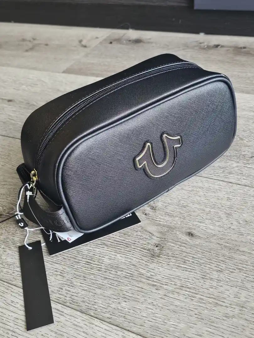 BOLSO DE ASEO NEGRO TRUE RELIGION BLS45