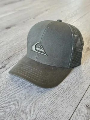 GORRA VERDE QUIKSILVER GRA13