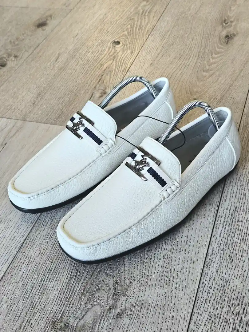 MOCASINES BLANCOS MCS24