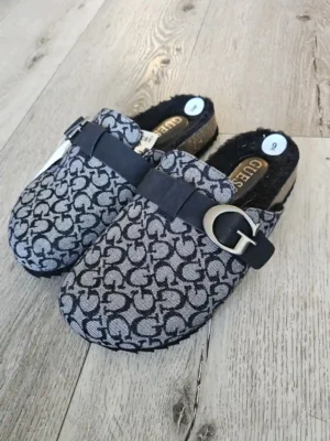 ZUECOS NEGROS GUESS SDL383