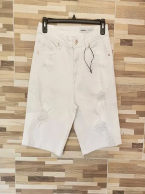 BERMUDA BERSHKA BMD68