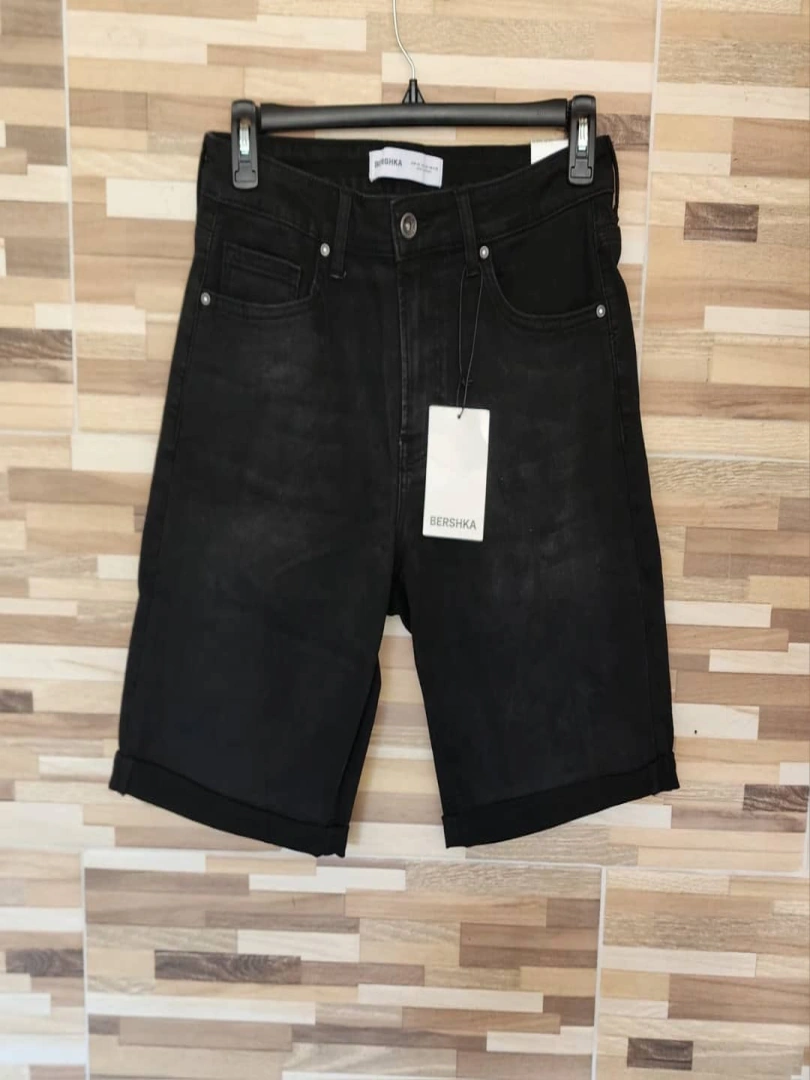 BERMUDA BERSHKA BMD71