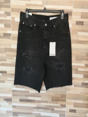 BERMUDA BERSHKA BMD81