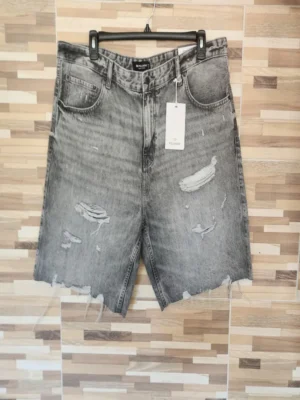 BERMUDA PULL&BEAR BMD77