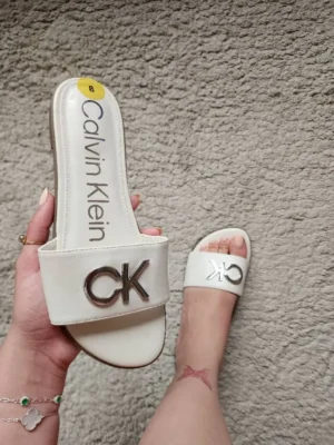 SANDALIAS CALVIN KLEIN SDL404