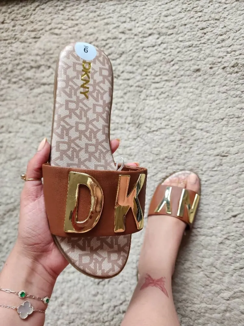 SANDALIAS DKNY SDL410