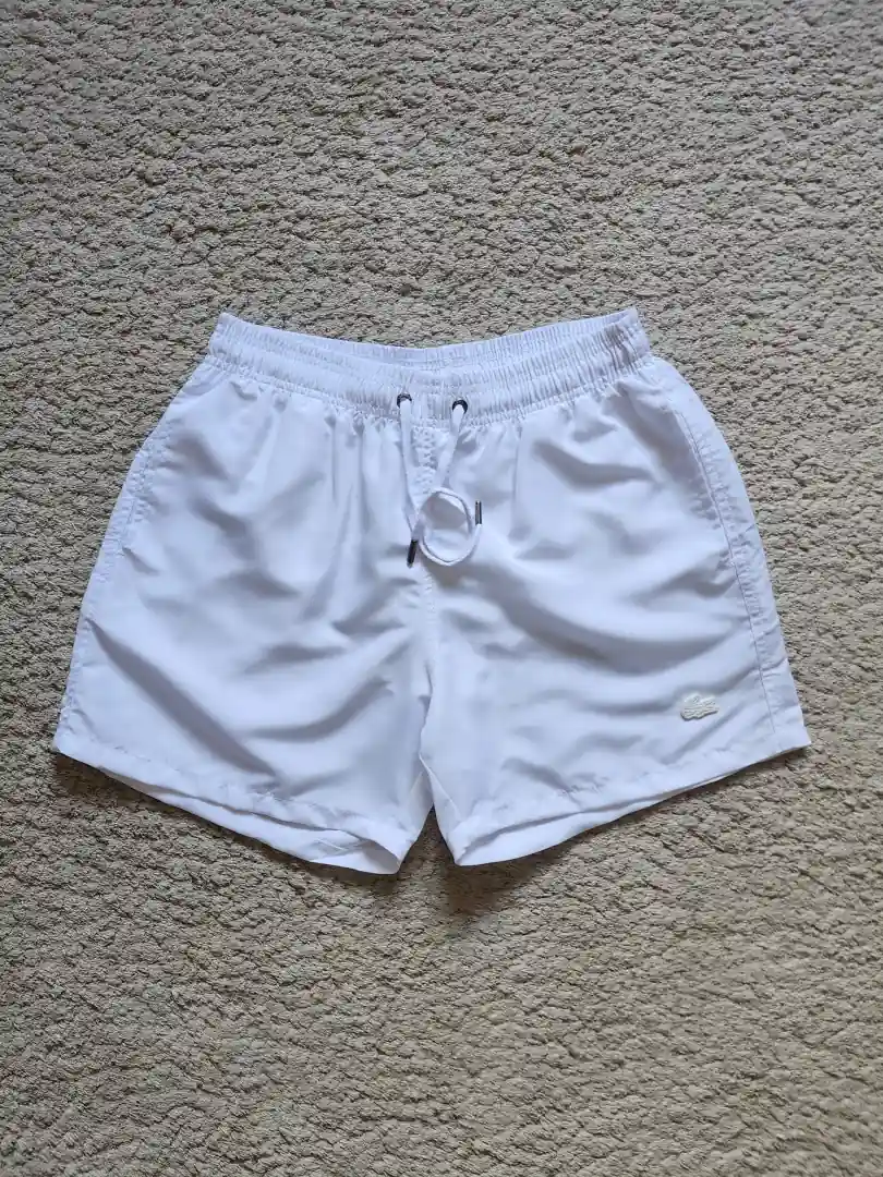 SHORT DE PLAYA LACOSTE SHT292