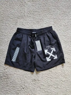 SHORT DE PLAYA OFF-WHITE SHT280