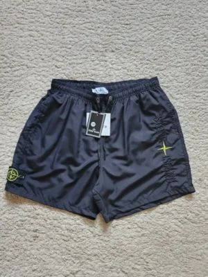 SHORT DE PLAYA STONE ISLAND SHT290