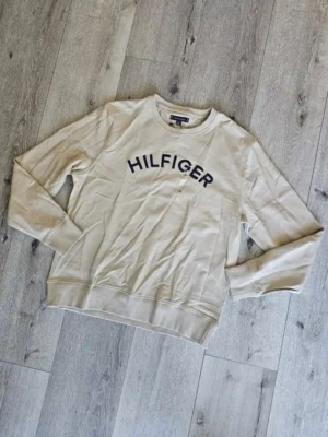 ENGUATADA HILFIGER EGTD50