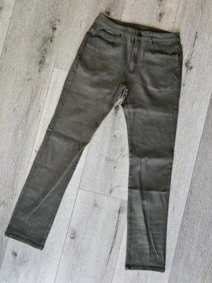 PANTALÓN PTN372