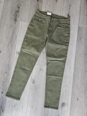 PANTALÓN PTN389
