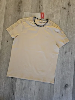 PULLOVER GUESS PLV628