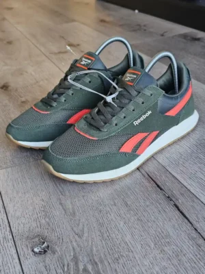 TENIS REEBOK TN160