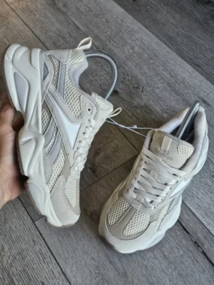 TENIS REEBOK TN161