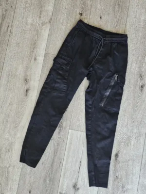 JOGGER JGG106