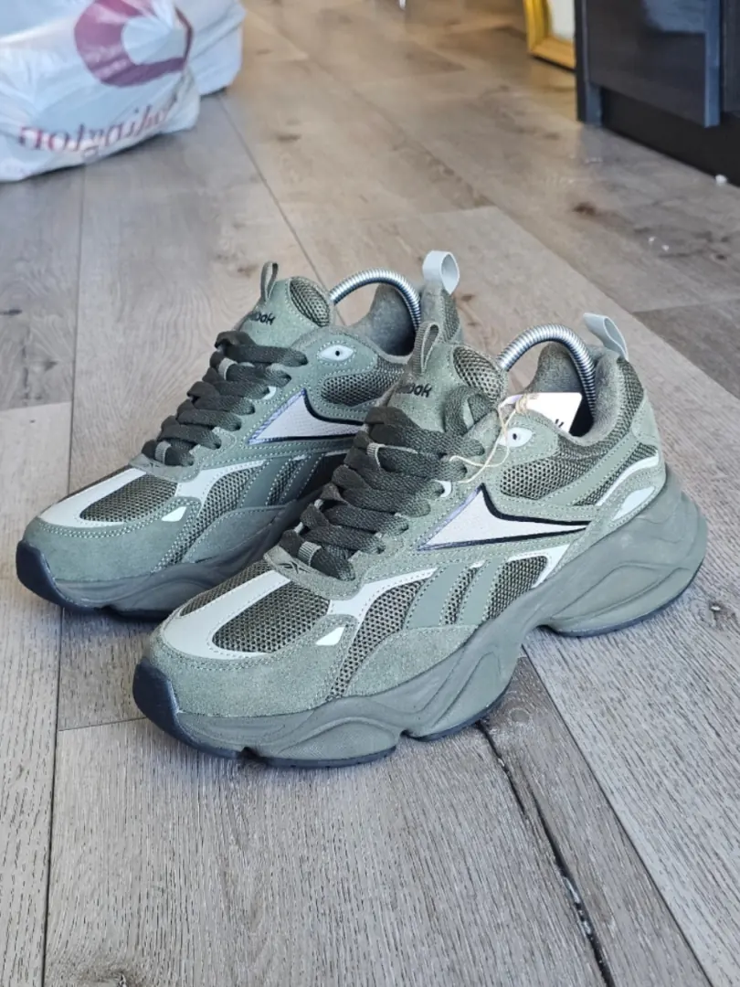 TENIS REEBOK TN177