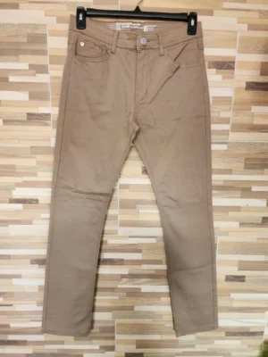 PANTALÓN CON CINTO PTN418