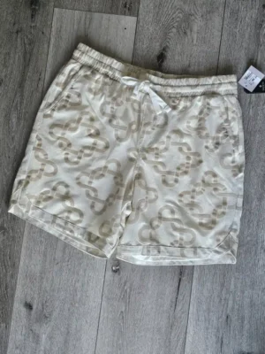 SHORT DE PLAYA SHT343