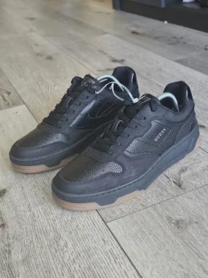 TENIS GUESS TN199