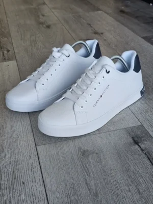 TENIS TOMMY HILFIGER TN182