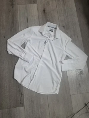 CAMISA CMS357