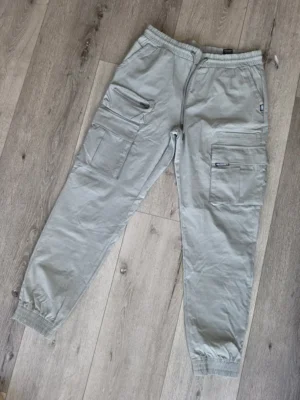 JOGGER JGG114