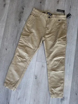 PANTALÓN PTN476