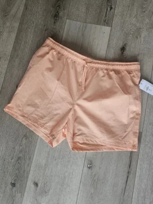 SHORT SHT353