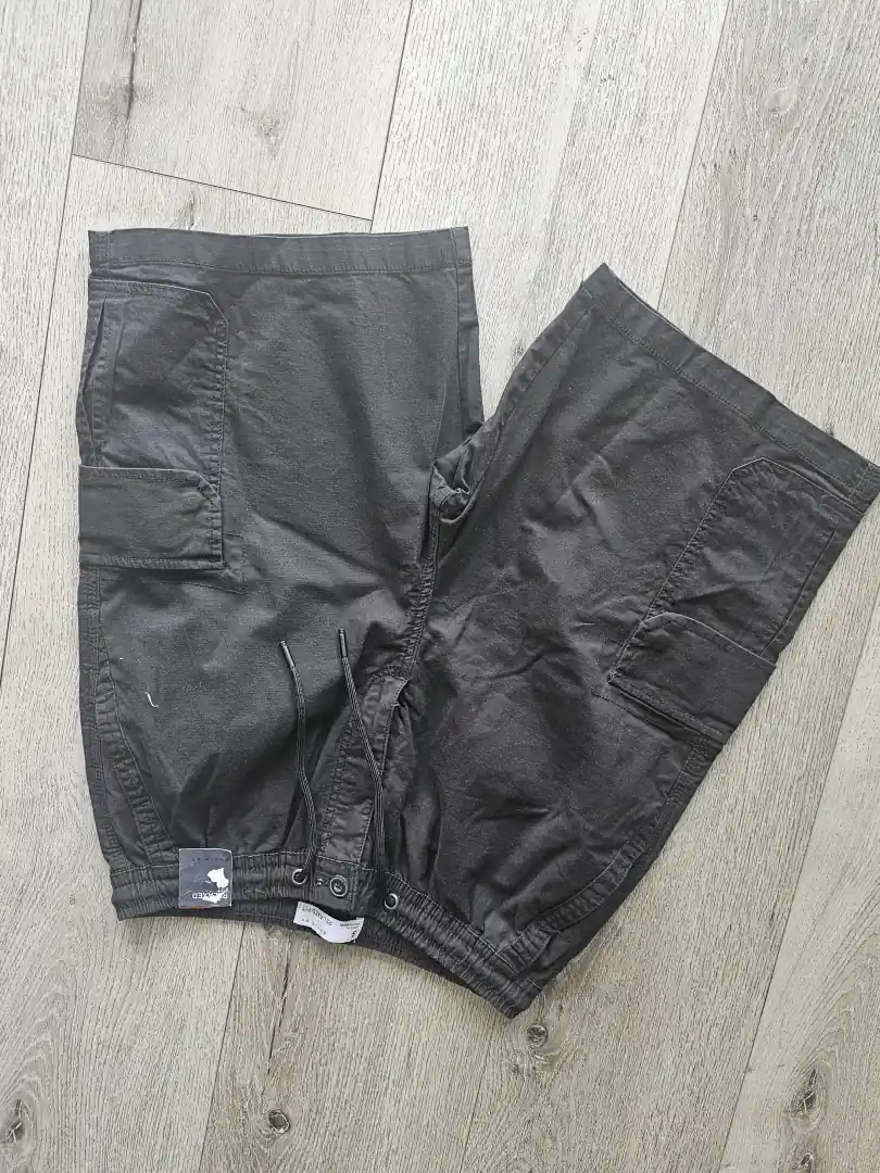 SHORT SHT359