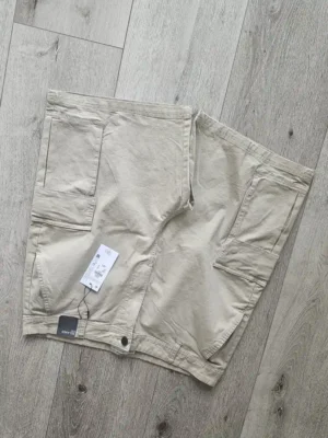 SHORT SHT362