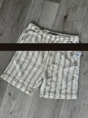SHORT SHT366