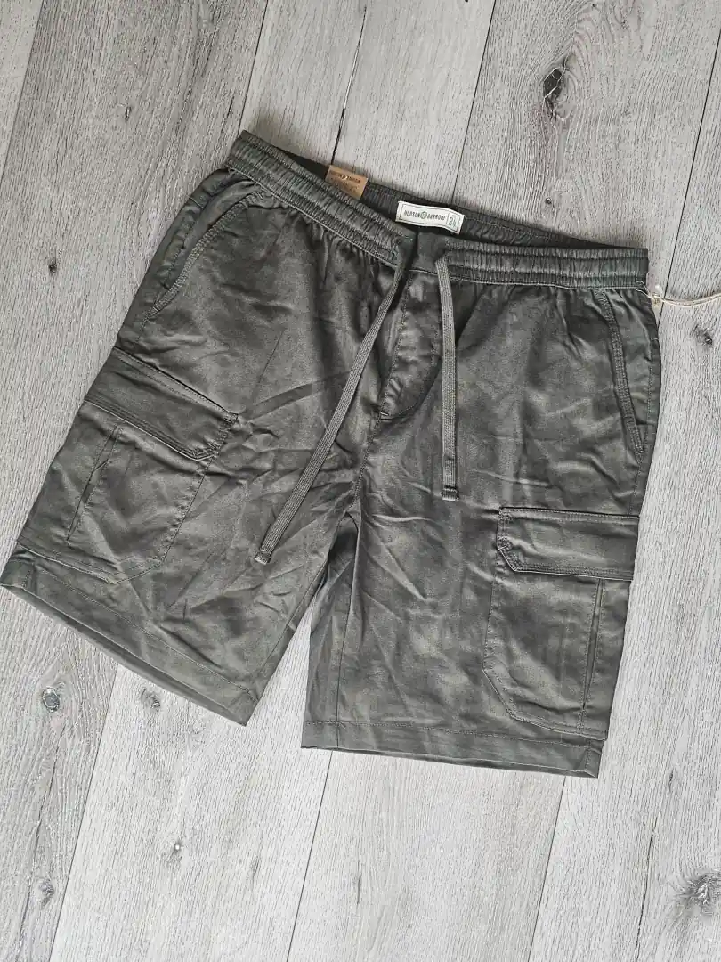 SHORT SHT369